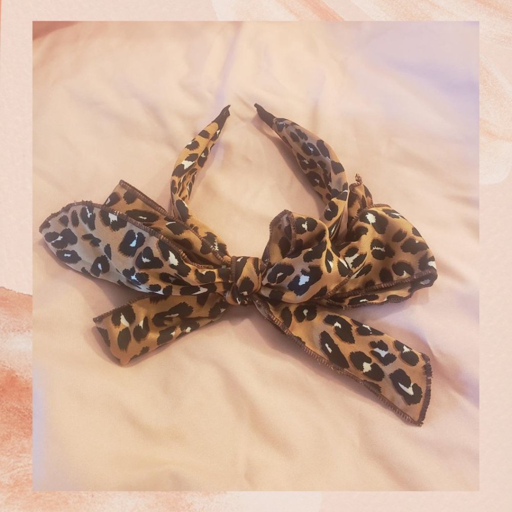 Leopard Print Big Bow Headband - Picture 2 of 2
